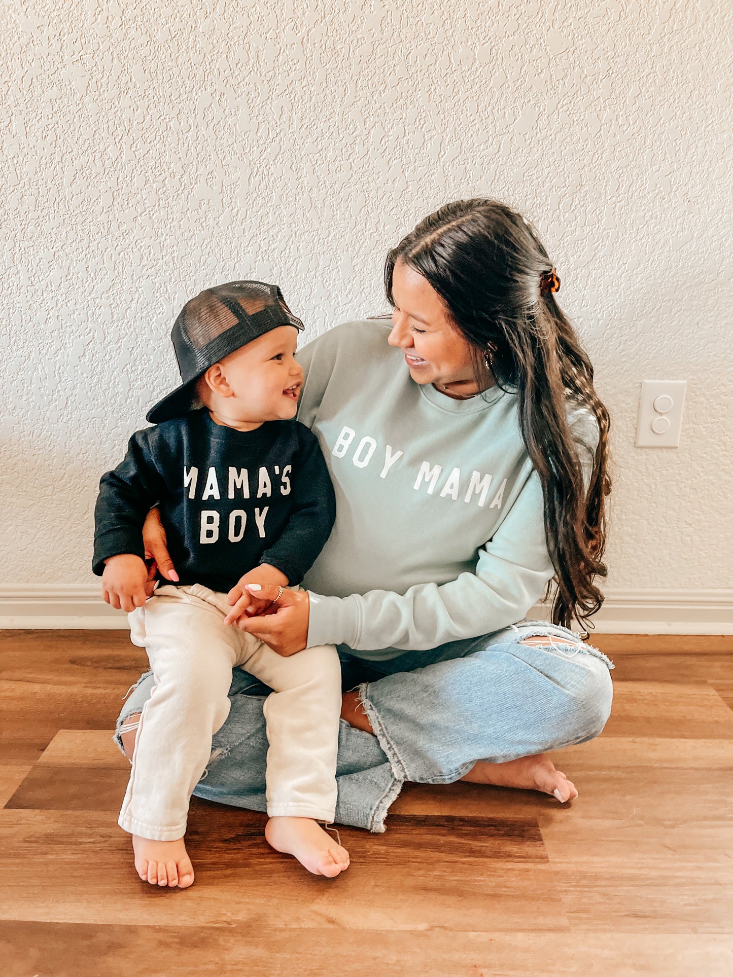 Mama's Boy (White) - Kids Sweatshirt (Black)