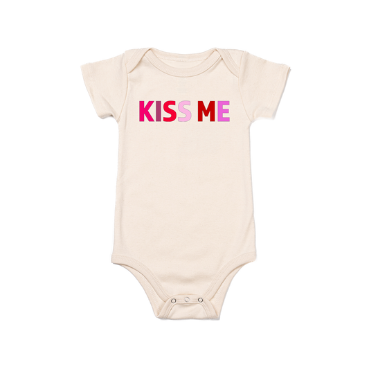 KISS ME (Valentine's) - Bodysuit (Natural, Short Sleeve)