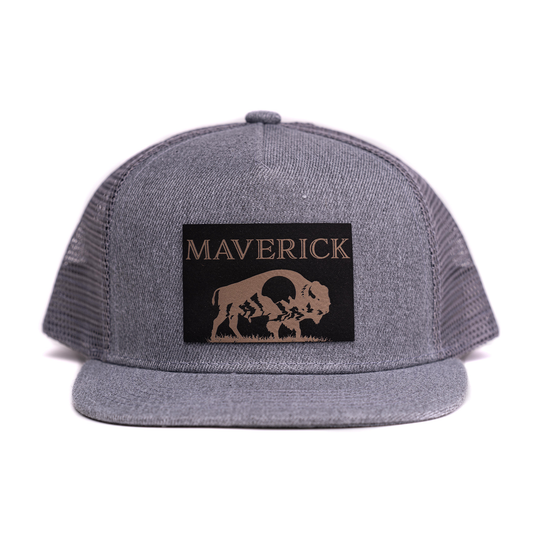 MAVERICK (Leather Buffalo Custom Name) - Kids Trucker Hat (Heather Gray)