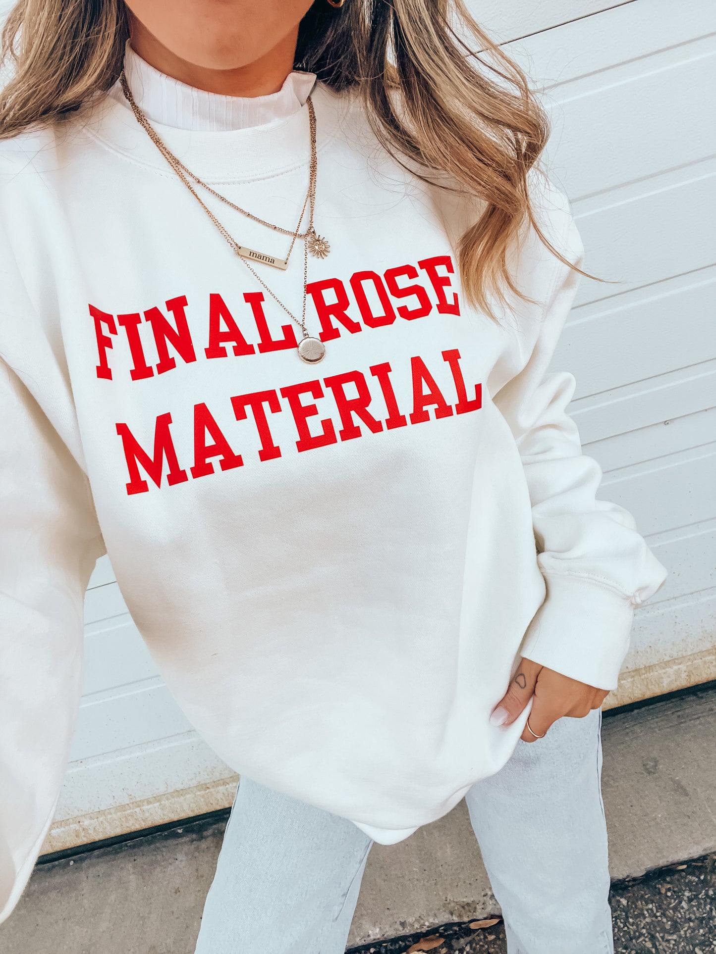 Final Rose Material (Red) - Sweatshirt (Creme)