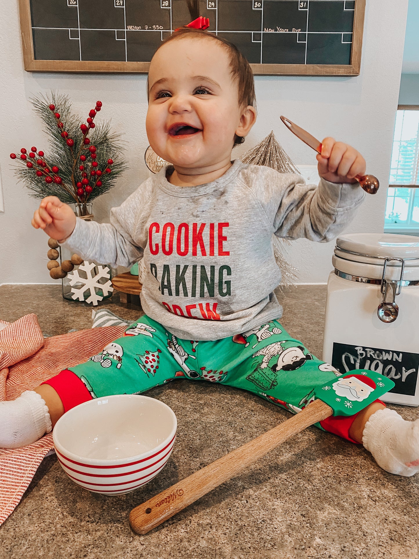 Cookie Baking Crew - Kids Sweatshirt (Heather Gray)