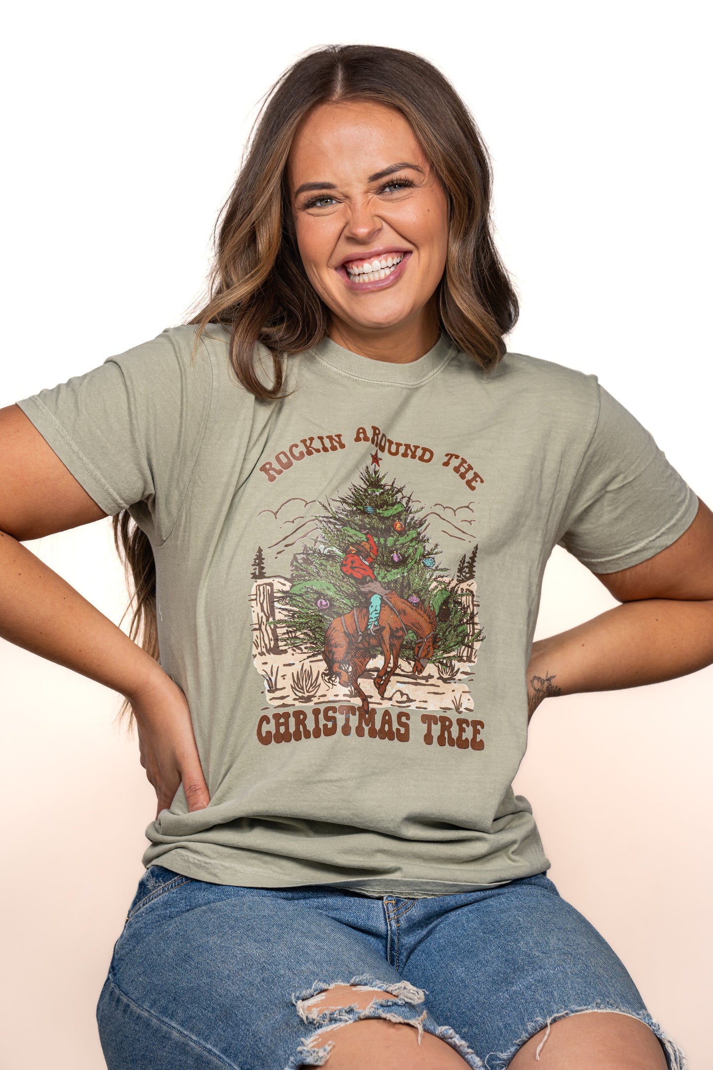 Rockin' Around The Christmas Tree (Rodeo) - Tee (Sandstone)