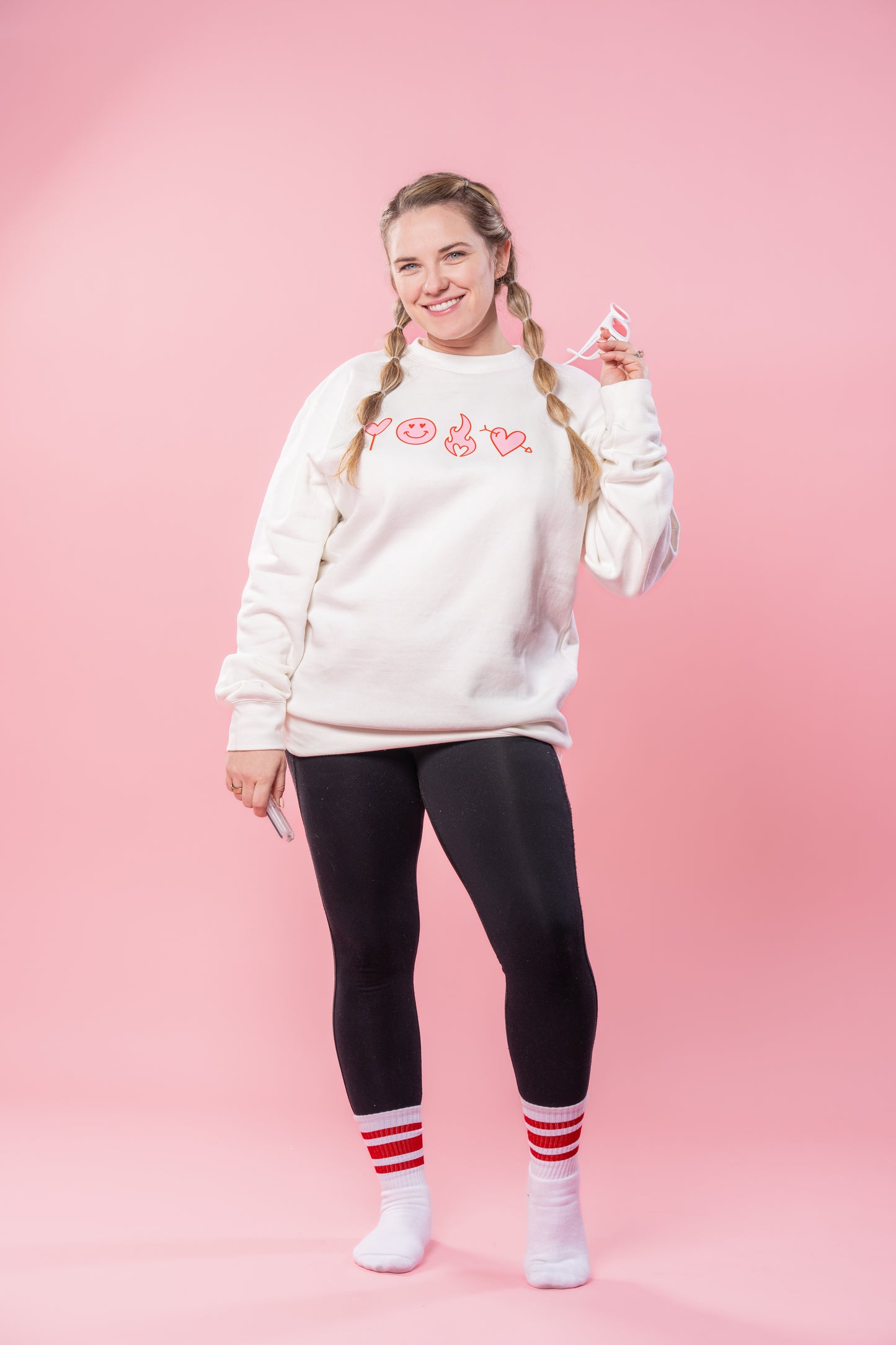 V-Day Things - Sweatshirt (Creme)