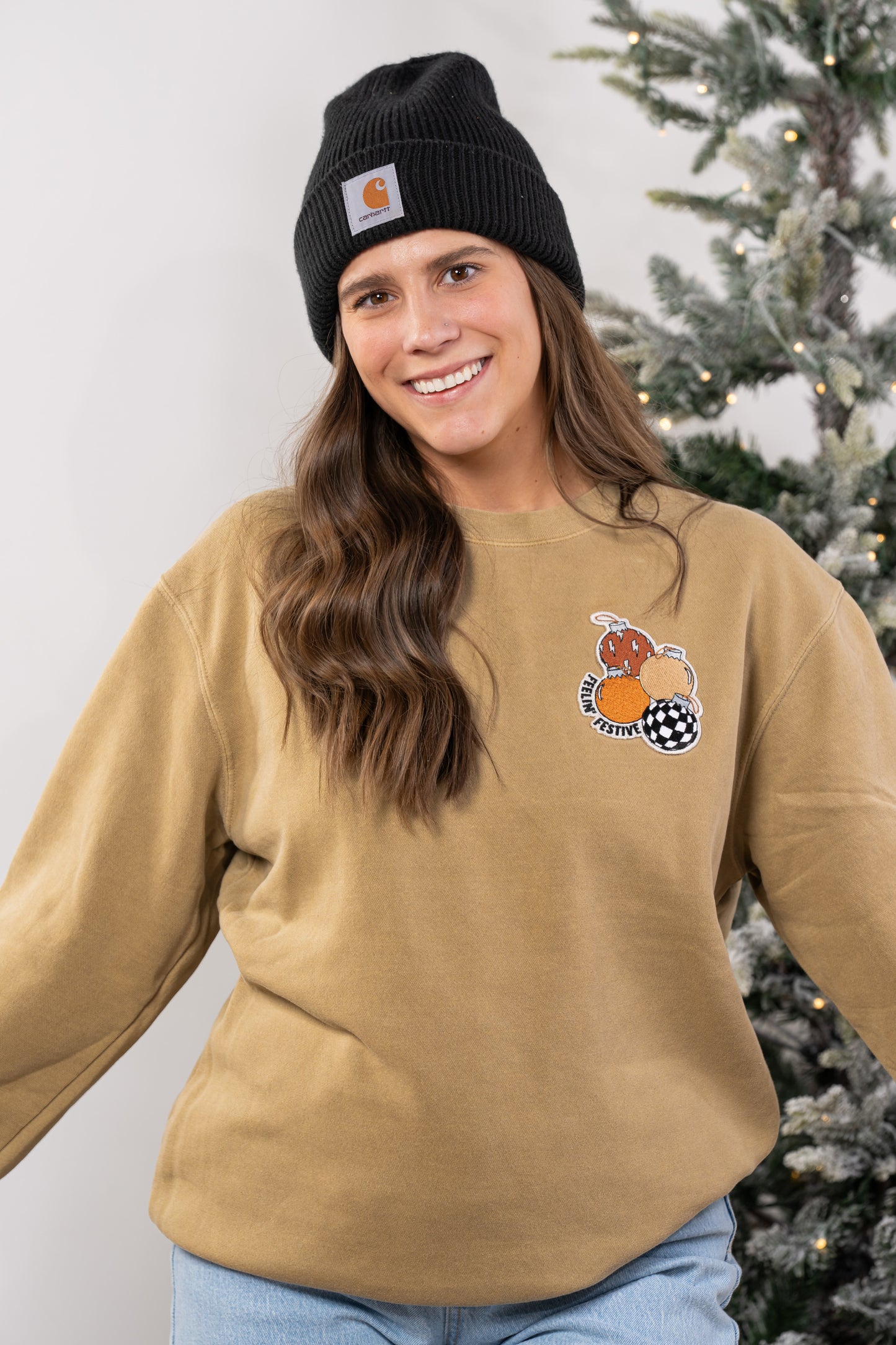 Rockin' Christmas Feelin' Festive - Embroidered Sweatshirt (Tan)