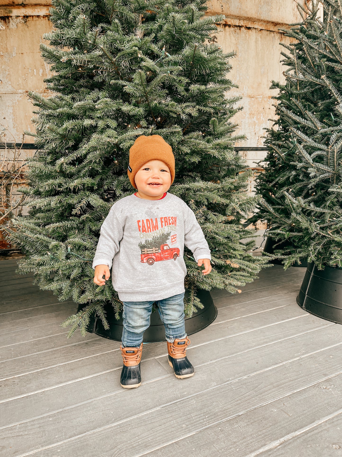Vintage Farm Fresh Christmas Trees (Truck) - Kids Sweatshirt (Heather Gray)