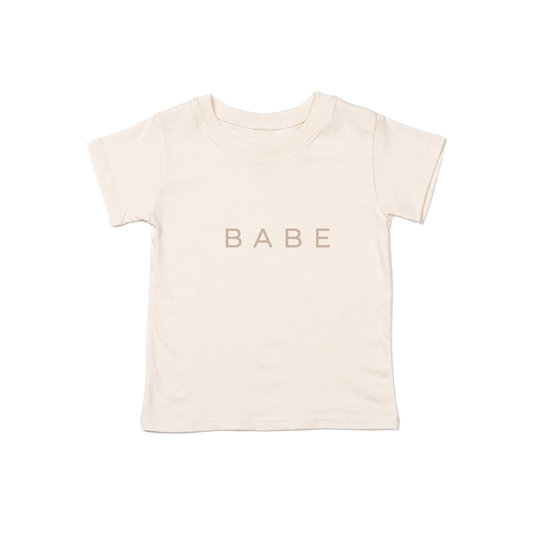 Babe (Tan Minimal) - Kids Tee (Natural)