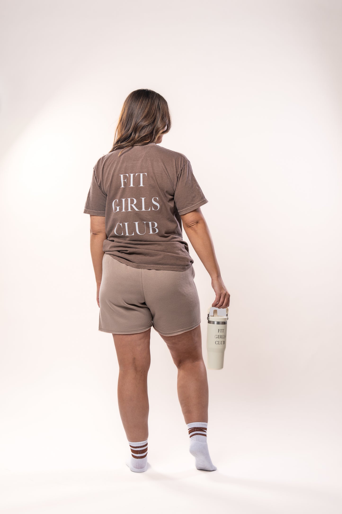 Fit Girls Club (Pocket & Back) - Tee (Espresso)