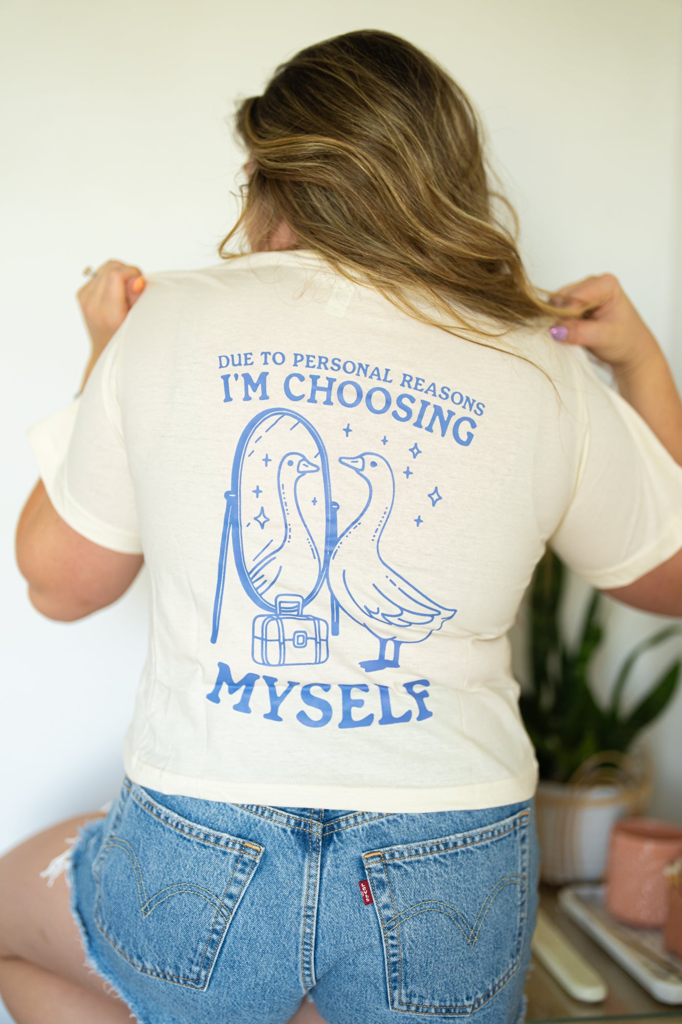 QUACK QUACK. Choosing myself. (Pocket, Back) - Cropped Tee (Vintage Natural)