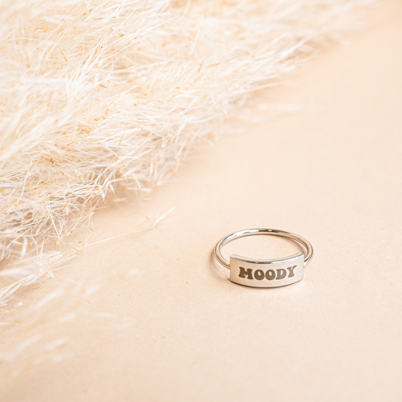 Moody - Bar Ring