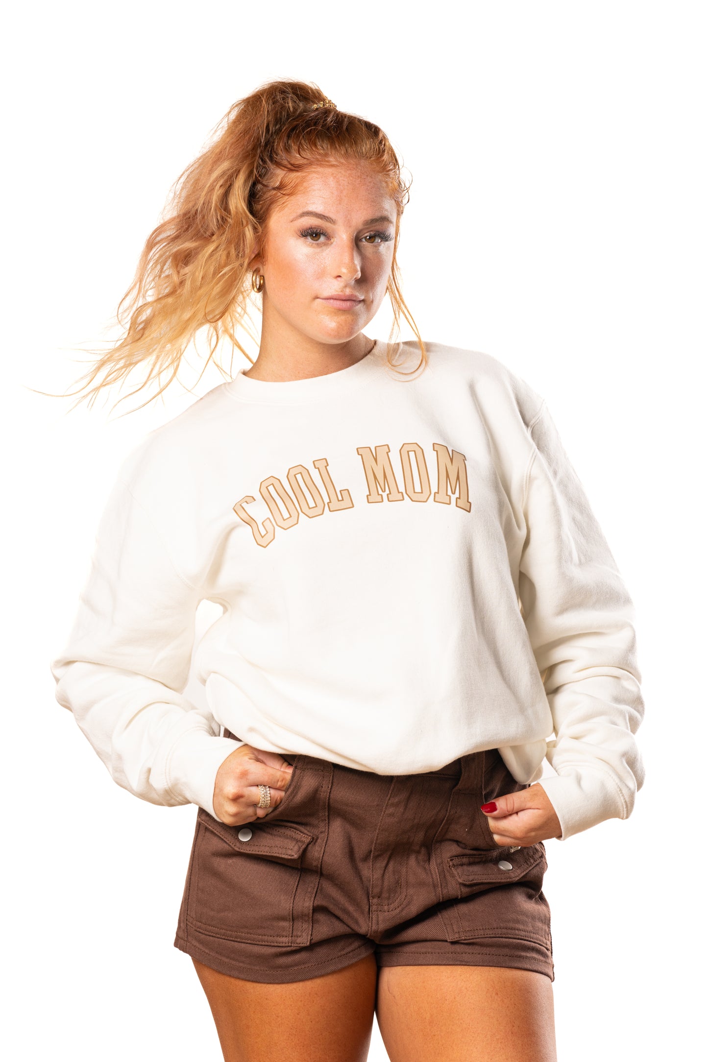 Cool Mom (Tan Varsity) - Sweatshirt (Creme)