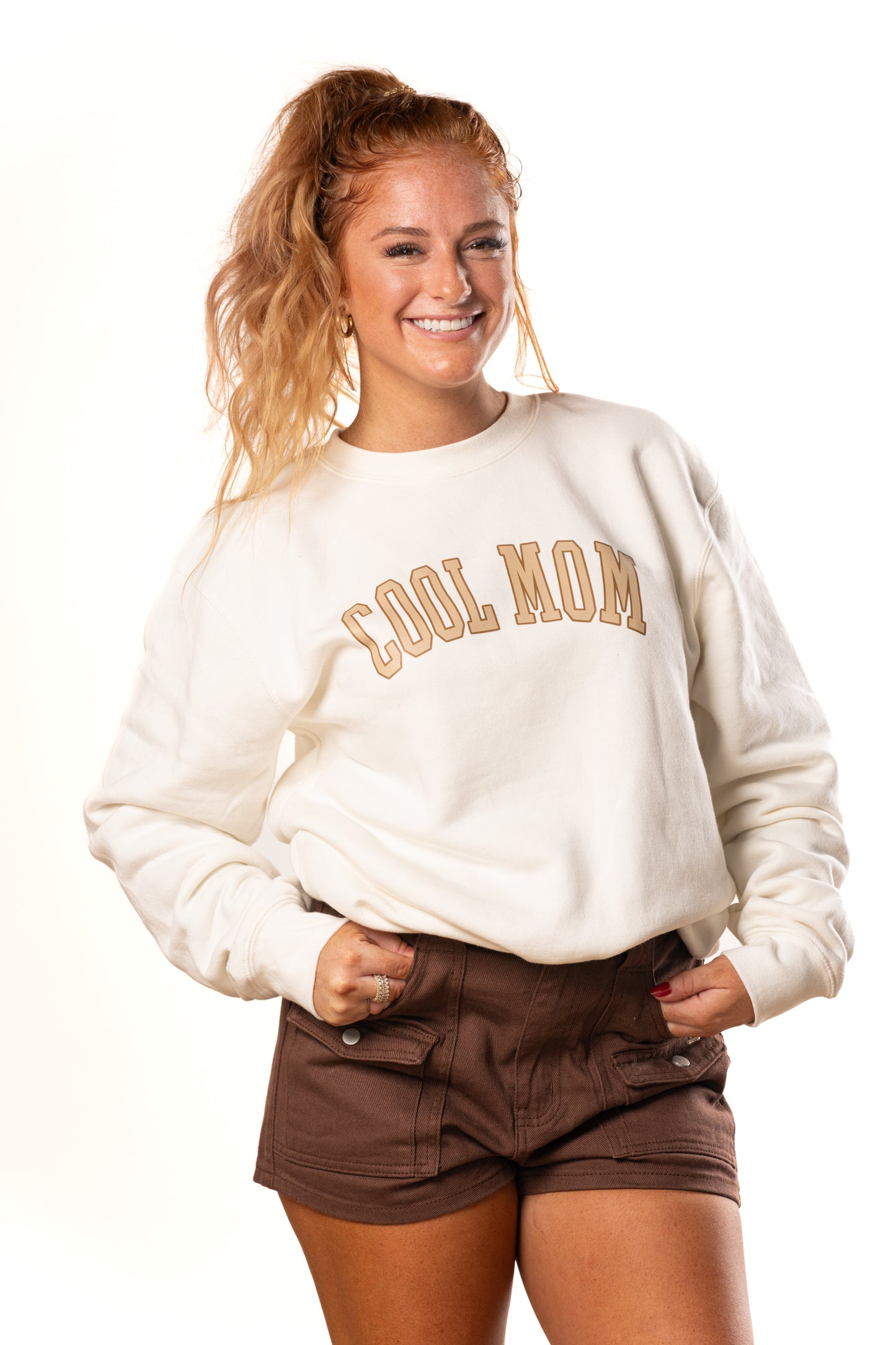 Cool Mom (Tan Varsity) - Sweatshirt (Creme)