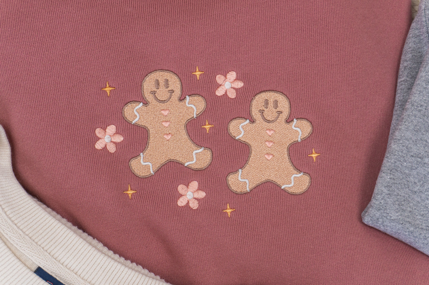 Daisy Gingerbread Cookies - Embroidered Sweatshirt (Mauve)