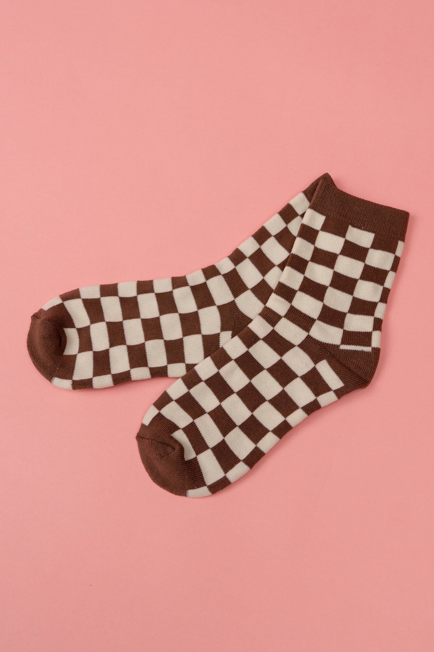Women's Checkered Socks (Coffee)