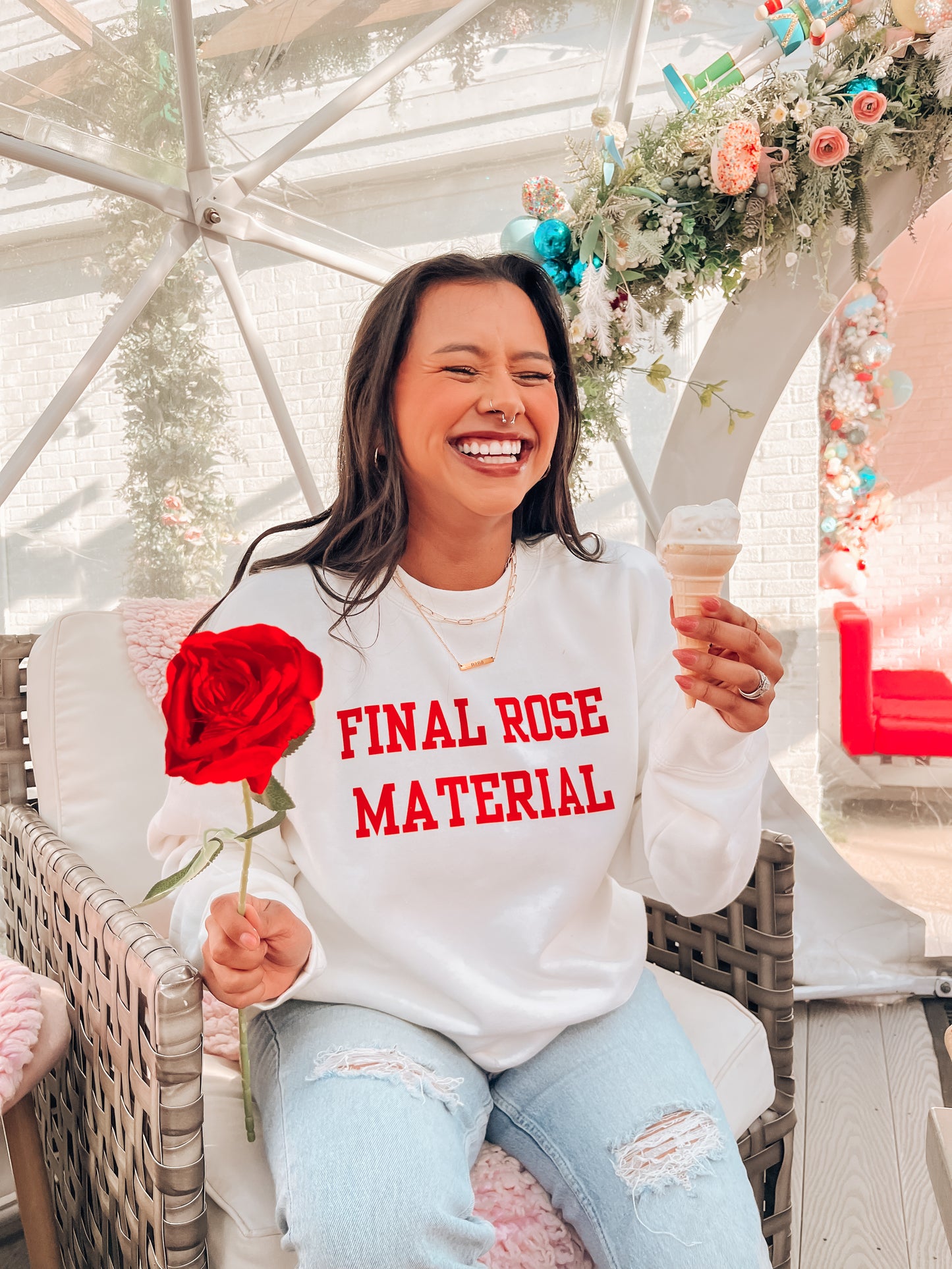 Final Rose Material (Red) - Sweatshirt (Creme)