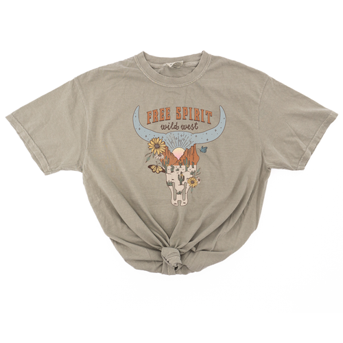 Free Spirit Wild West - Tee (Sandstone)