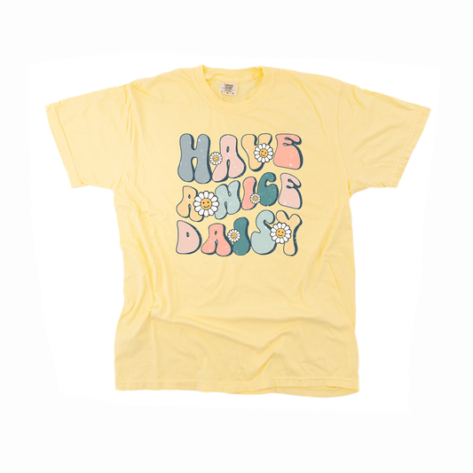 Have a Nice Daisy - Tee (Pale Yellow)