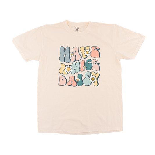 Have a Nice Daisy - Tee (Vintage Natural)