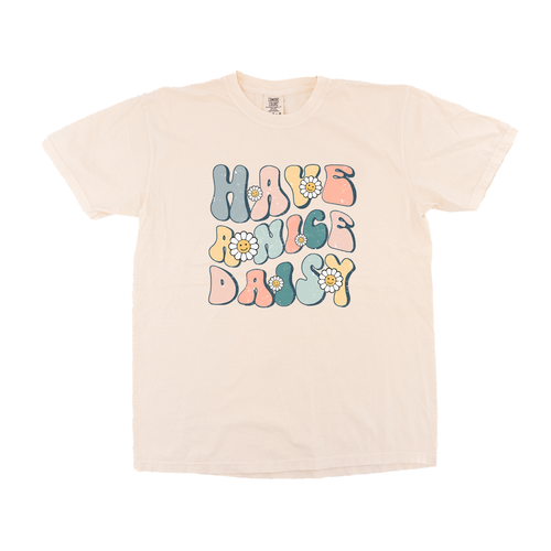 Have a Nice Daisy - Tee (Vintage Natural)