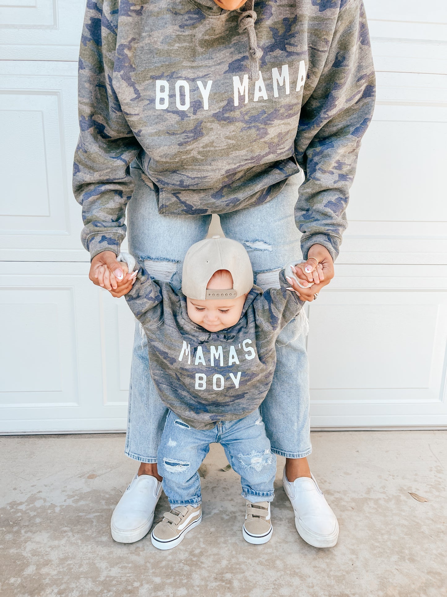 Mama's Boy (White) - Kids Hoodie (Vintage Camo)