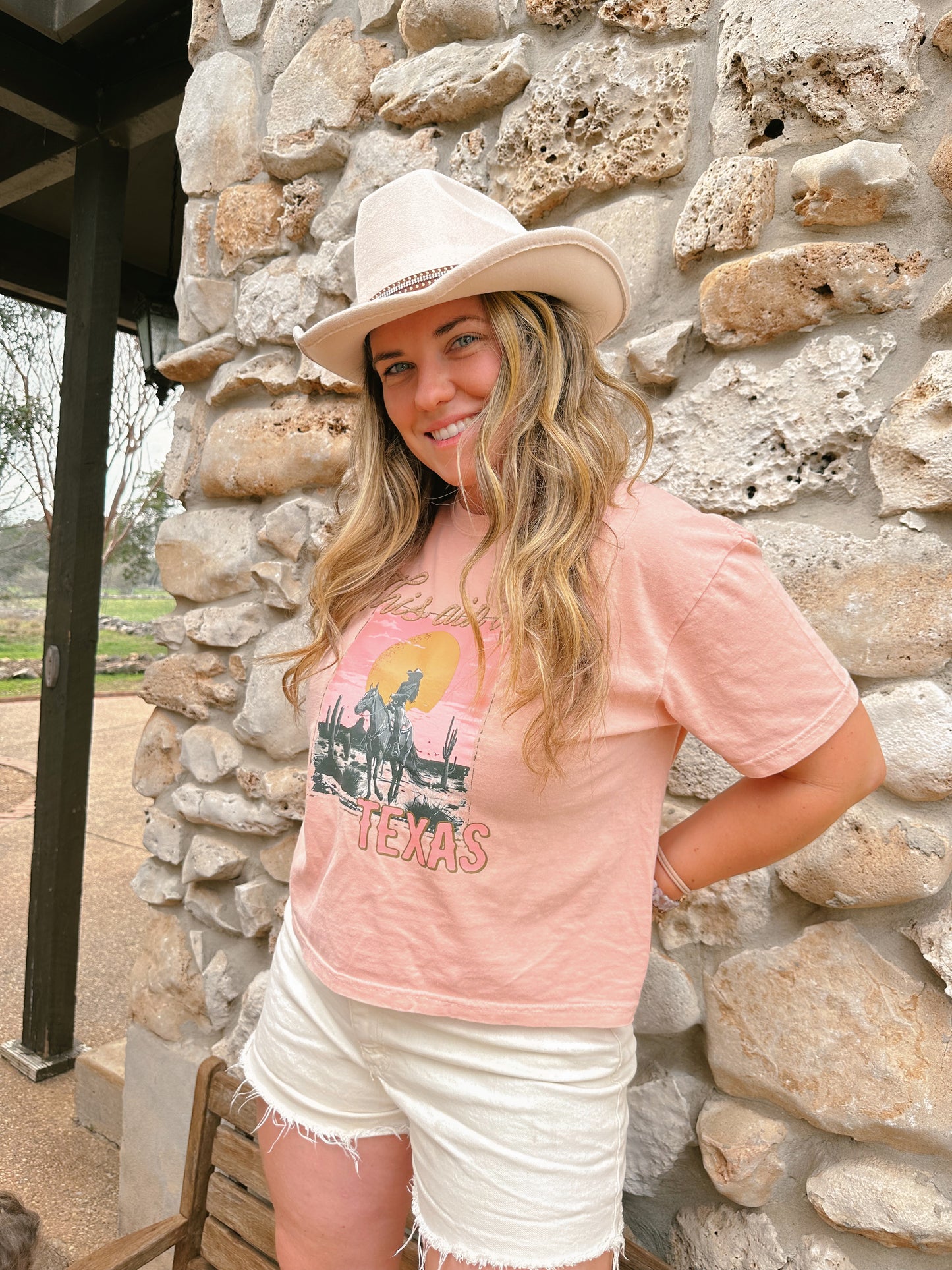 This Ain't Texas - Cropped Tee (Peach)