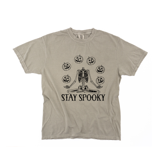 Stay Spooky Pumpkin Head Skeleton - Tee (Sandstone)