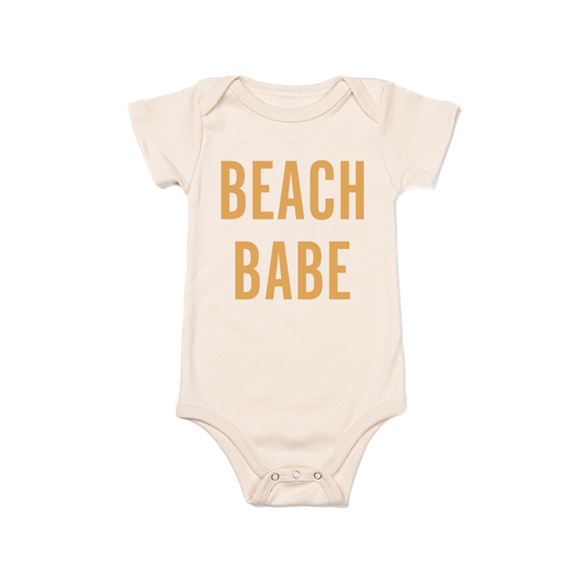 BEACH BABE (Mustard) - Bodysuit (Natural, Short Sleeve)