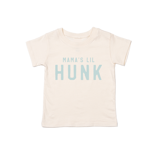 Mama's Lil Hunk (Sky) - Kids Tee (Natural)